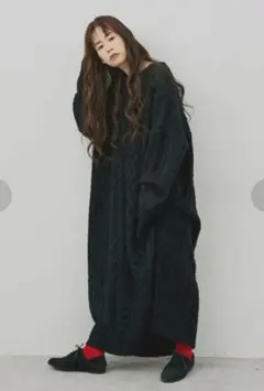 希少 完売 人気商品！ざっくり手編み ケーブルニットルーズシルエットワンピース