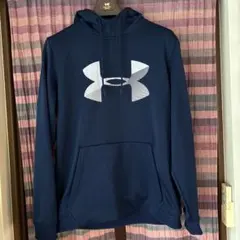 アンダーアーマ　裏起毛パーカー　ネイビー