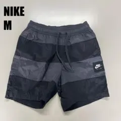 NIKE ナイロン ハーフパンツ ショートパンツ Mサイズのサムネイル