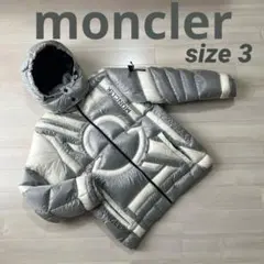 コラボ ダウンジャケット