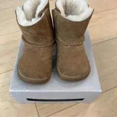 新品未使用】UGG キッズ ムートンブーツ 14.5cm チェスナット - メルカリ