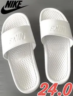 ナイキ サンダル WMNS BENASSI 白色 24.0cm 新品未使用品