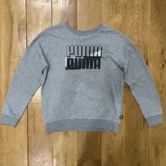 PUMA プーマ　グレー ロゴ入り トレーナー　140 キッズのサムネイル