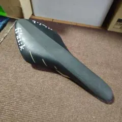 fi'zi:k ARIONE R5 サドル K:iumレールのサムネイル
