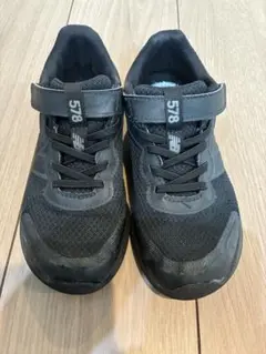 キッズ NEW BALANCE ニューバランス all BLACK 20.5㎝