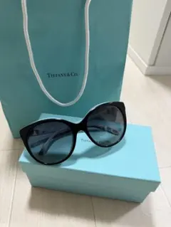 Tiffany & Co. ティファニー サングラス LOVEモチーフのサムネイル