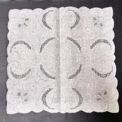 レース刺繍入り ハンカチ スワトウ（汕頭）