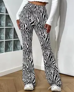 ゼブラ柄 ワイドパンツ 伸縮性あり
