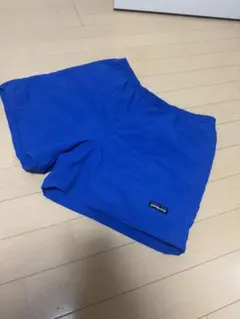 patagonia 青 ショートパンツ