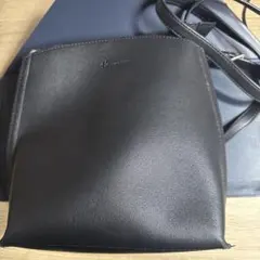 tk. TAKEO KIKUCHI ショルダーバッグ ブラックのサムネイル