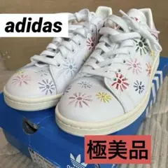 【希少】adidas スタンスミス LOVE UNITES スニーカー　花柄