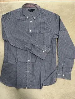 フレッドペリー長袖シャツ