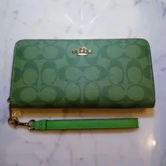 ​【新品未使用】COACH 長財布 シグネチャー ネオングリーン 緑 C4452 新品未使用】COACH 長財布 シグネチャー ネオングリーン 緑 C4452