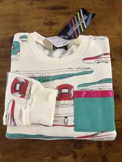 新品　新幹線長袖トレーナー総柄白系　電車男の子130