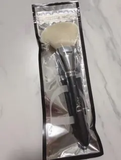 【新品未使用】Dior BACKSTAGEパウダーファンデーションブラシ