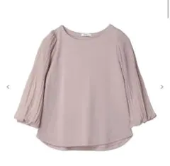 アースミュージック＆エコロジー　マジョリカプリーツプルオーバー　ピンクベージュ