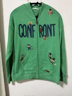 ラフナチュラルチャーム rough natural charm ロゴ刺繍パーカー