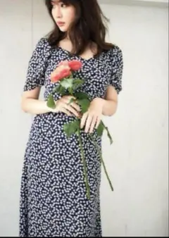 正規美品✨ハーリップトゥ herlipto チェリー ワンピース 小嶋陽菜 正規美品✨ハーリップトゥ herlipto チェリー ワンピース 小嶋陽菜