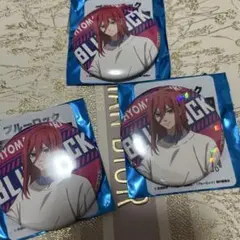 ブルーロック 千切 豹馬 缶バッジ マルイ 休日 おでかけ ホログラム