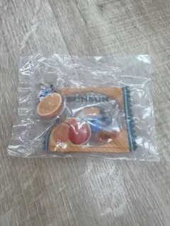 パペットスンスン　ガチャ　シャカシャカキャンディーチャーム　オレンジ