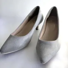 パンプス グレー スエード ポインテッドトゥパンプス 小さめ 21.5cm
