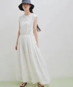 新品未使用タグ付き】TEGEECITA ヘムエッジティアードワンピース