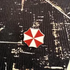 バイオハザード　アンブレラ　ピンバッジ