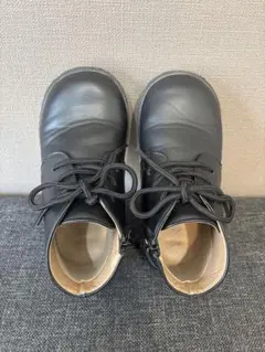 お値段、下げました！　ブラックレザーキッズフォーマルシューズ