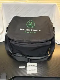 BALENCIAGA 2way ショルダー ボストン　ロゴプリント ブラックのサムネイル