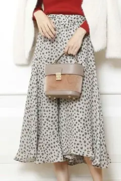 アプワイザー・リッシェ　スカート　新品タグ付き　豹柄スカート　ダルメシアン柄