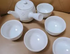 【おまとめ対応可】急須と茶碗セット 白地 花模様　有田焼