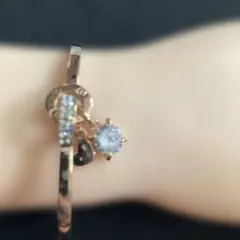 ナラジョイエ クローバー ペンダントトップ イエローゴールド - メルカリ