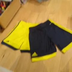 adidas ネイビー/イエロー ハーフパンツ　2枚セット 子供サイズ