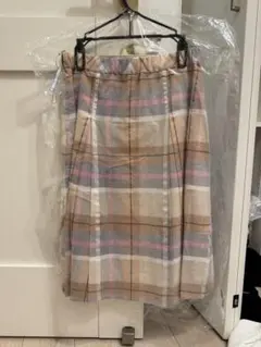 ブルーレーベルクレストブリッジ　スカート