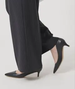 ポインテッド ソフト パンプス D.GRAYのサムネイル
