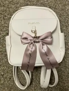 Pinklatte リボンチャーム付きホワイトリュック