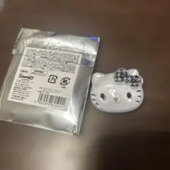 ぷっくりったいシリーズバッジ ハローキティ　千鳥格子　Hello Kitty