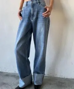 AIC. ビンテージウォッシュワイドフィットデニムパンツ