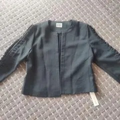 ディノス新品タグ付き　定価 3万円　グレー ノーカラージャケット フリル付き