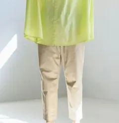niko and…ストレッチテーパードパンツ　ベージュのサムネイル