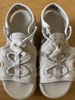 NIKE ナイキ エアマックスココ クリーム2