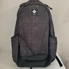 コロンビア パナシーア 33L バックパック（ブラックペイズリー）
