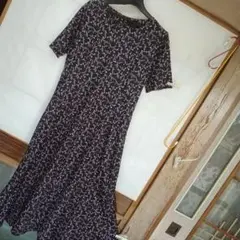 Natural Basic 半袖花柄ワンピース Mサイズ　夏のサムネイル