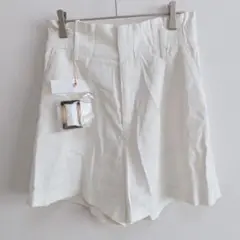 エイチアンドエム　ショートパンツ　ベルト付き　ワンタック　ハイウエスト　白　36
