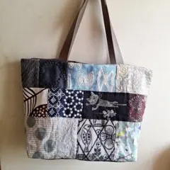 新品未使用　ミナペルホネン　ハンドメイドバッグ　celebrate ハンドメイド バッグ 手刺繍 celebrate 花 蝶々 flower ミナ