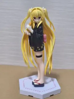アクリルスタンド 金色の闇 To LOVEる とらぶる ダークネス - メルカリ