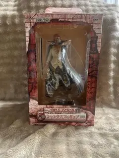 セブンイレブン　ワンピース シャンクス　A賞 フィギュア