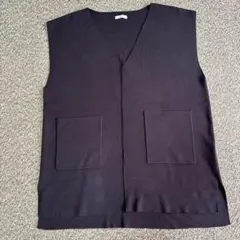 vネックベスト