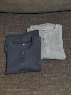 ユニクロ　ワッフルヘンリーネックT 2枚