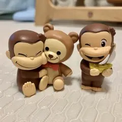 おさるのジョージ　むぎゅっと！　ガチャ　2種セット